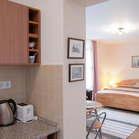 Apartment Deluxe *